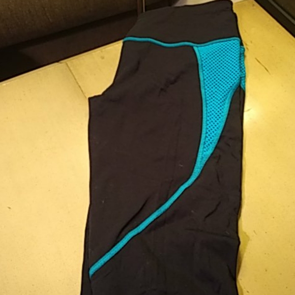 Leggings - VSX Sport - Victoria's Secret - Picture 3 of 9